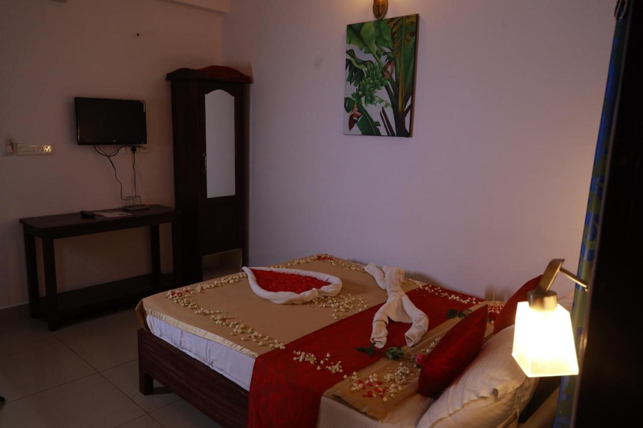 Periyar Woods Bed & Breakfast Thekkady Exterior photo